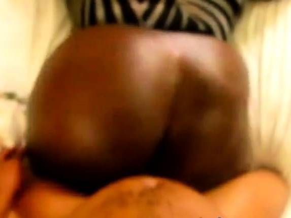 Twerk That Black Ass On The Dick on tubepornebony.com