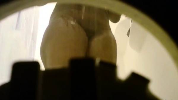 Spying on ebony niece with big ass in shower on tubepornebony.com