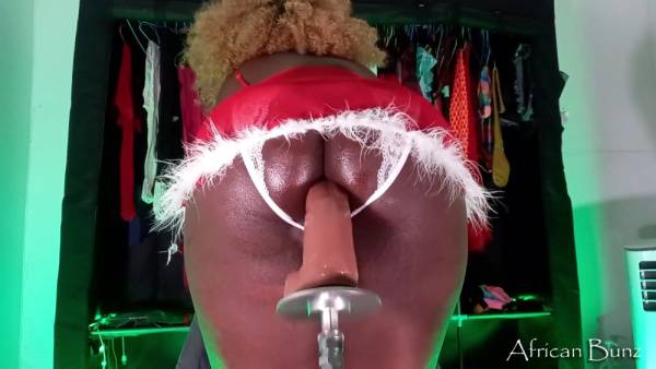 Ebony College Dropout Finds Job Riding And Twerking On Huge Dongs Online This Christmas on tubepornebony.com